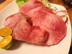 极上厚切牛舌-和萌牛肠烧烤(财富中心店)