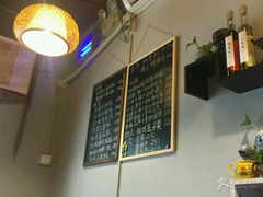 -蜗牛小馆醉乡民谣云南菜(惠新西里店)