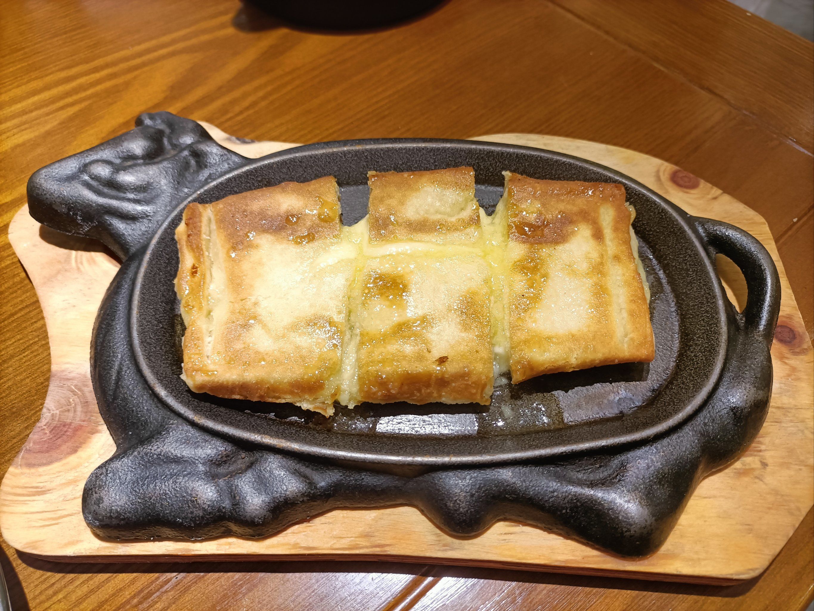 格日勒阿妈蒙餐