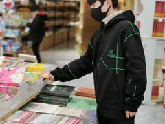 -新华书店(印象城店)