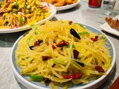 酸辣土豆丝-大哈福烧烤·海鲜·家常菜(延安三路店)