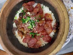 腊肠腊肉煲仔饭-红星光发煲仔饭(大石街店)