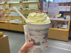 幽兰拿铁-茶颜悦色(九龙仓从前慢茶叶子店)