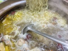 -威邵鸡煲(西华路总店)