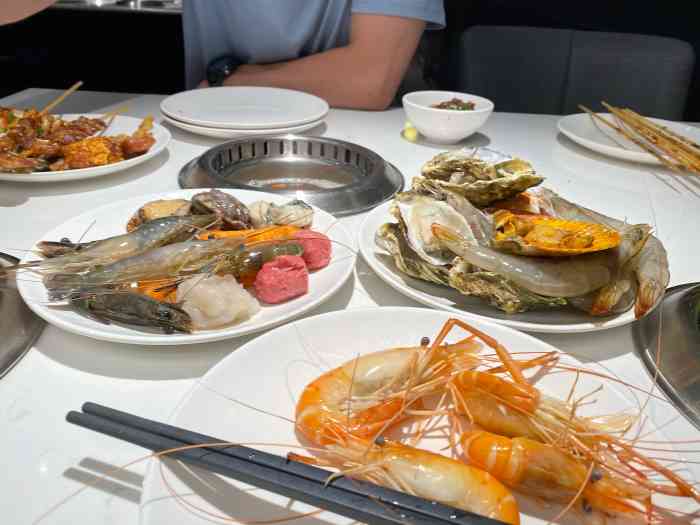 加餐海鲜自助(宝龙城店)-"突然很想吃自助餐,就在附近找了一家～很久.