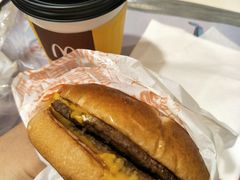 双层吉士汉堡包-麦当劳(秣陵路店)