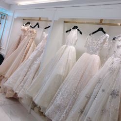 -拉瑞娜LaReine婚纱礼服高级定制