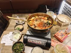 -毛肚向右·川渝毛肚王(经开永旺店)