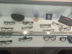 -浮光眼镜·蔡司视觉合作·数字验配中心(陆家嘴店)
