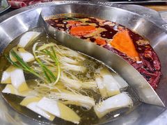 -重庆故事姊妹老火锅(财经学院店)