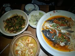 老坛剁椒蒸有机鱼头-举炊·寻湘记·新鲜现炒(临平西子国际店)