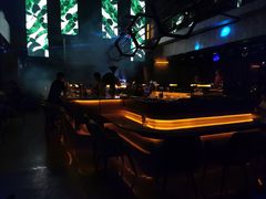 -The ROOF (通盈中心店)