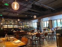 大堂-Carbon莫卡哆·意大利复古集市餐厅(杭州大厦店)