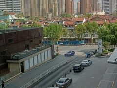 -潮界(LU·ONE凯德晶萃广场店)