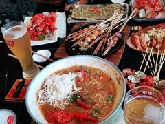 -何师烧烤Pro ·江湖川菜·小龙虾·精酿(太古里旗舰店)