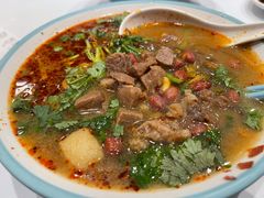 牛肉酸辣粉-小杨生煎(龙之梦购物中心店)