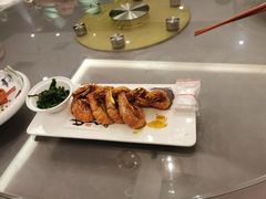 -荣誉海鲜酒楼(海湾店)