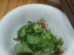 -苗伯妈酸汤火锅
