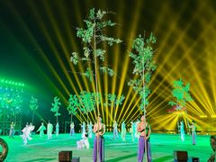 -茅山东方盐湖城景区