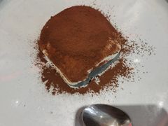 -必胜客(上海华谊新所店)