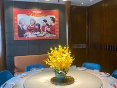 包厢-阿瓦山寨·湘菜现炒·剁椒鱼头王(咸阳总店)