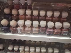 -名创优品(北京新中关购物中心地铁层店)