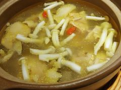 4小时的土鸡汤-江太极江浙菜(马桥万达广场店)