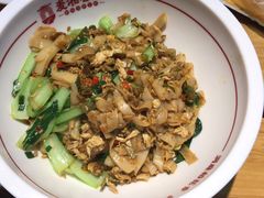 -呷佬·长沙手工米粉(金沙江路店)