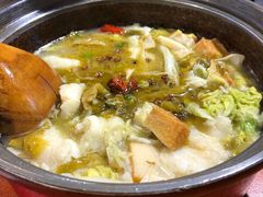 -周鱼小馆石锅酸菜鱼(活力汇店)