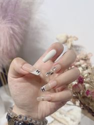 -尤米一站式美甲美睫