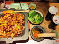 -炭舍干锅·烤鱼(扬名广场店)