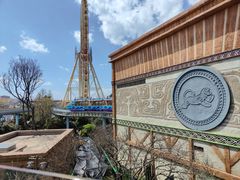 -七彩云南欢乐世界