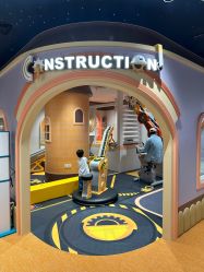 -奈尔宝家庭中心·亲子早教·派对餐厅(北京东坝万达店)