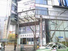 -上海世茂广场(南京东路店)