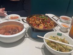 -绿草地·湘菜(7mall店)