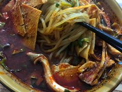 红油米线-老字号杨坡红油米线腊汁肉夹馍(东四道巷店)