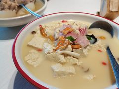 咸肉砂锅北豆腐-悦融·京鲁菜·露台花园(安定门店)