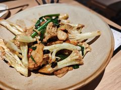 五花肉炒菜花-新太二·鲜料川菜(花都融创茂店)