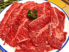 手切鲜牛肉-喜悦小串丹东小黄牛海鲜烧烤大排档(民主广场店)