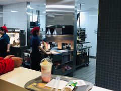 -麦当劳(百联西郊购物中心店)