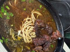-小龙大肉面馆