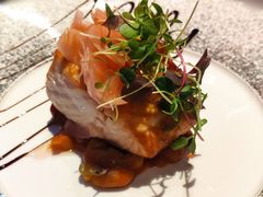 煎三文鱼-YUE·6·西式融合餐厅(外滩六号店)