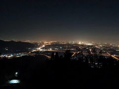 -鬼笑石后山停车场