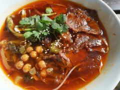 牛腱子泡椒酸辣粉-村外有星光小食铺(长嘉汇店)