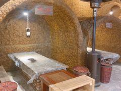 -破瓦寒窑·地摊烤羊排