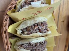 -闫家驴肉老店(华电一校店)