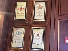 -MONICH牛排融合餐厅(和义大道购物中心店)