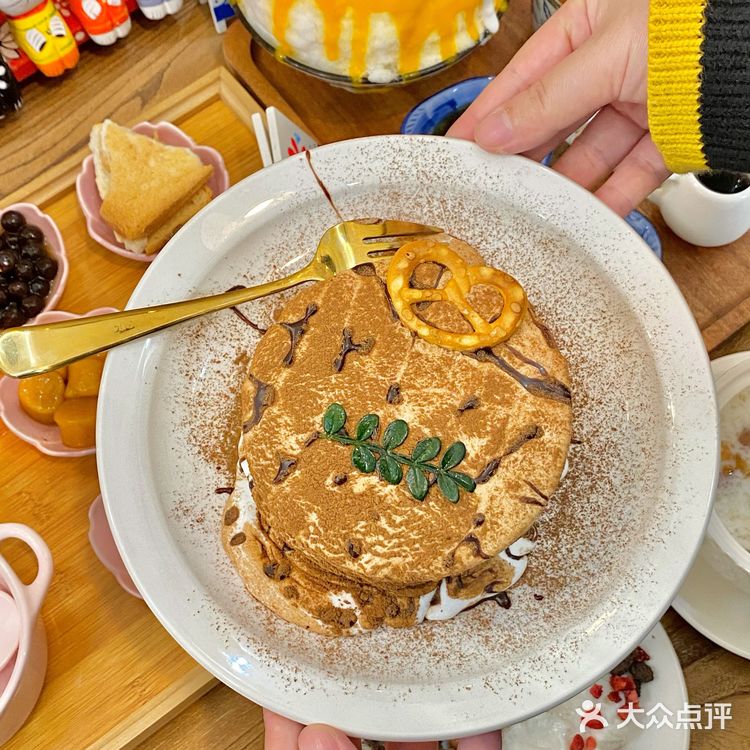 成都｜这家冰铺竟然藏着超好吃的雪崩蛋糕！