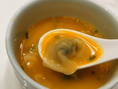 蟹粉小馄饨-新光酒家·河豚·海鲜·蟹料理(浦东店)