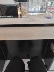 -HAIR CORNER